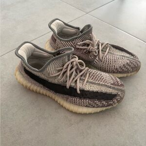 Yeezy Sneakers in Beige, Black and Cream